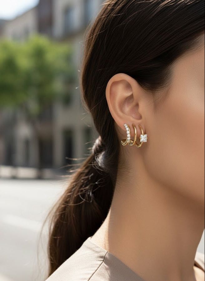 Vierkante Stud Oorbellen met Zirkonia - Goudkleurig